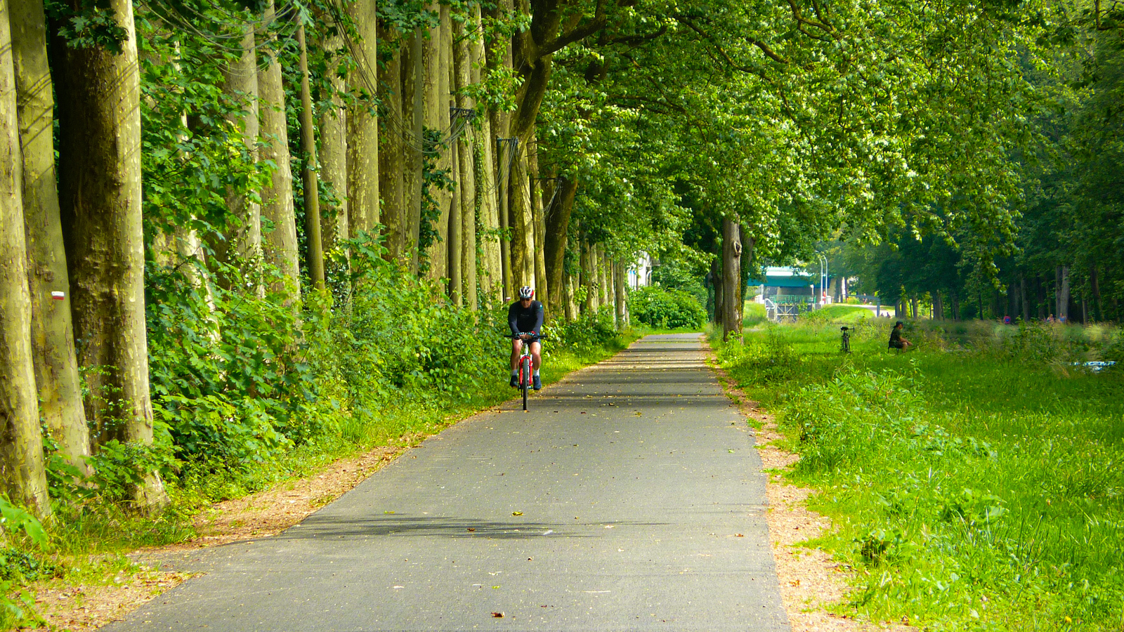 La véloroute de Nevers au pont canal du Guétin