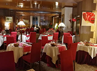 Auberge de l'Ecluse - COURS-LES-BARRES