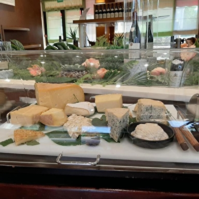 Hôtel-Restaurant Kyriad Nevers Centre