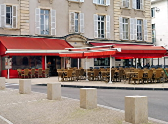 Au Tour du Monde - NEVERS